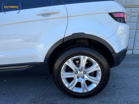 Used 2016 Land Rover Range Rover Evoque SE Premium image 10