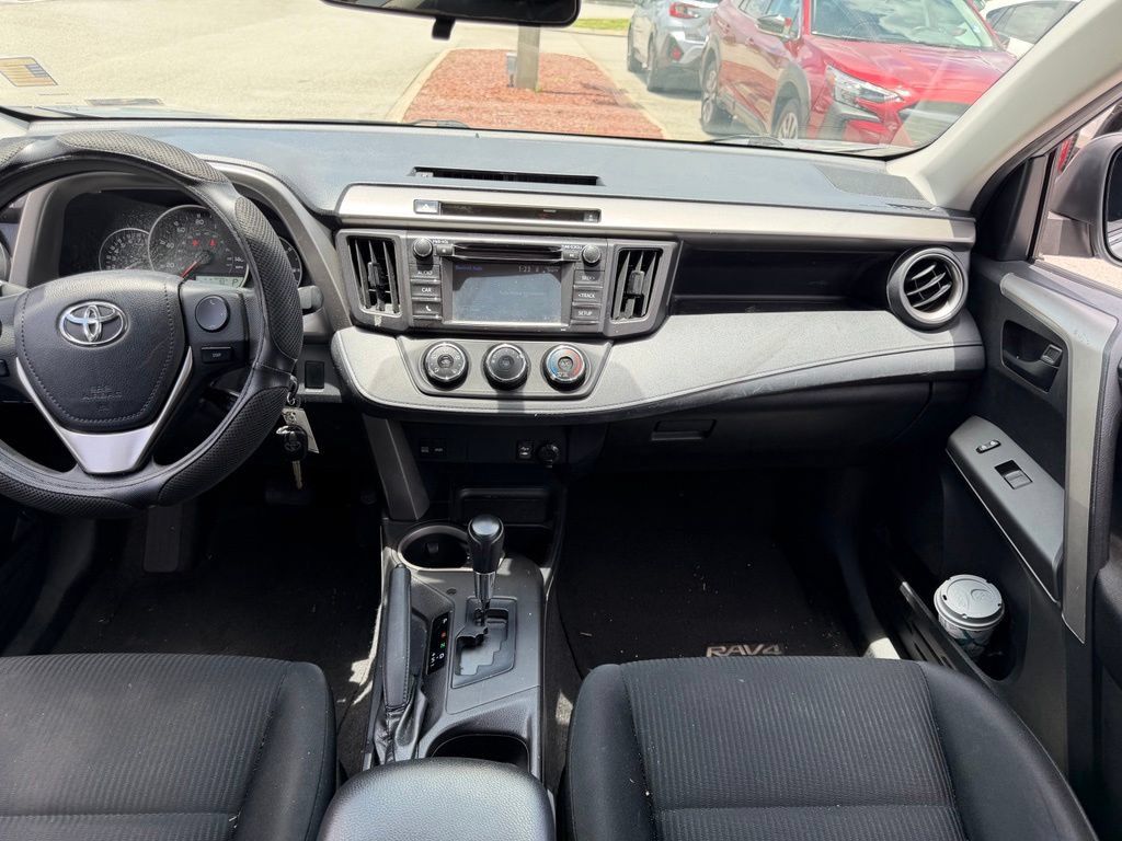 Used 2016 Toyota RAV4 LE FWD image 20