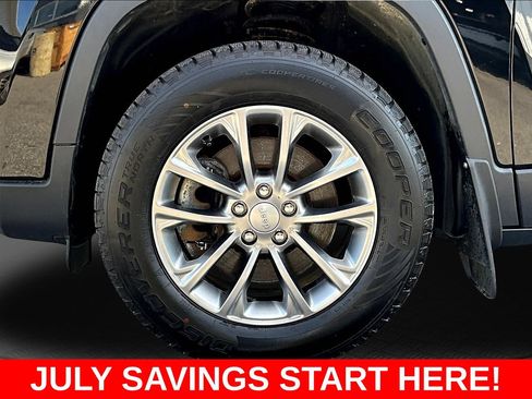 Used 2021 Jeep Cherokee Latitude Plus AWD/4WD image 43