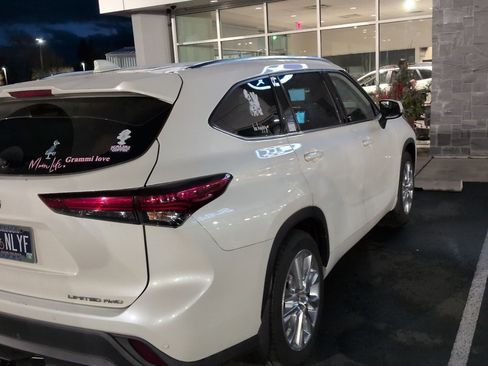 Certified 2020 Toyota Highlander Limited image 5