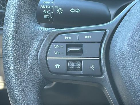 Used 2026 Honda HR-V LX image 18