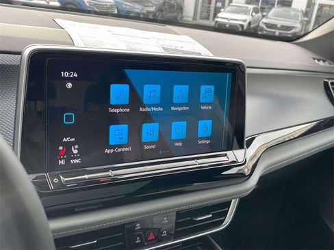 New 2024 Volkswagen Atlas Cross Sport SEL R-Line image 27