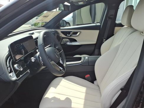 New 2026 Mercedes-Benz E 450 4MATIC Sedan image 14