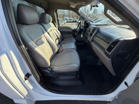 Used 2018 Ford F450 XL w/ Power Equipment Group image 26