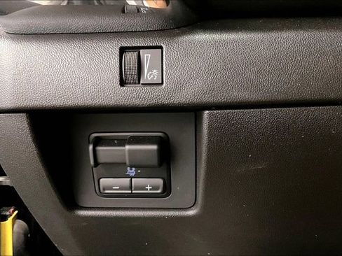 Used 2024 GMC Canyon Elevation w/ Convenience Package AWD/4WD image 37