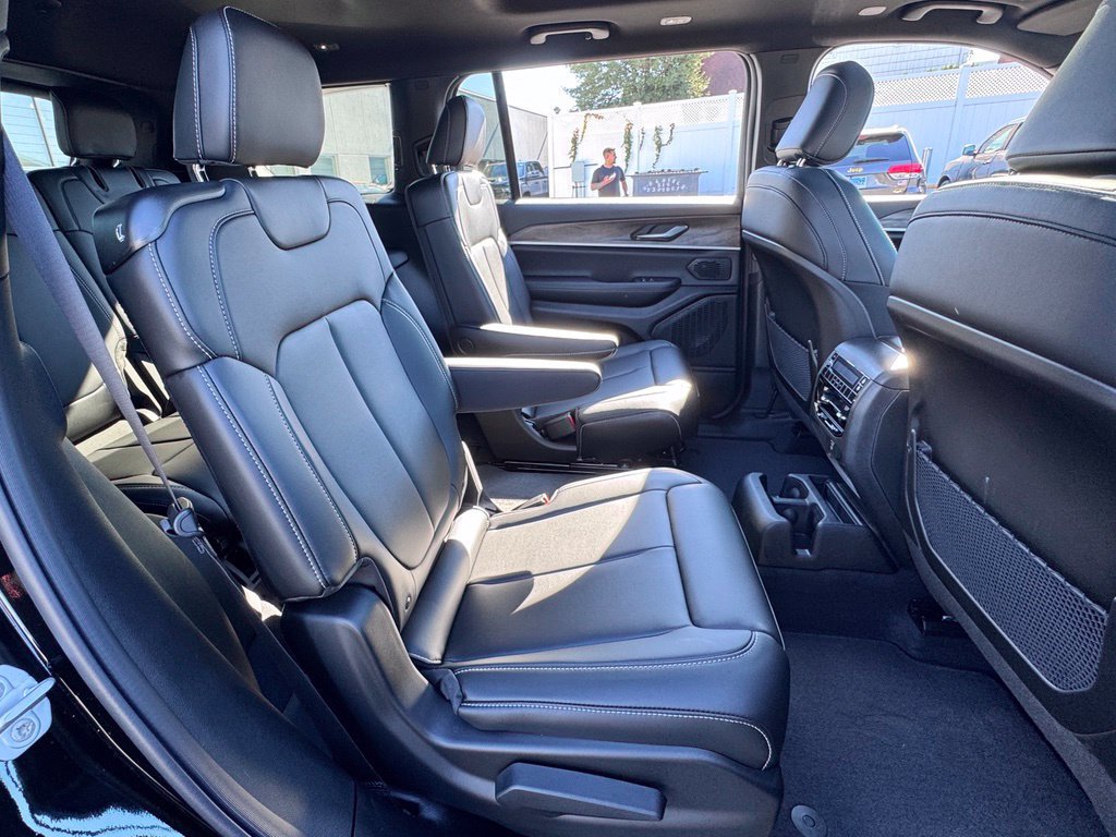 New 2027 Jeep Grand Cherokee L Limited AWD/4WD image 22