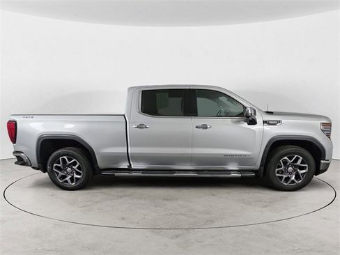 Used 2022 GMC Sierra 1500 SLT w/ SLT Premium Plus Package image 6