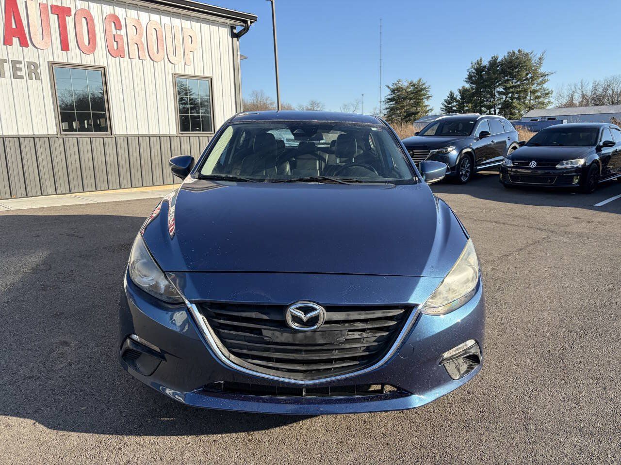 Used 2017 MAZDA MAZDA3 Touring FWD image 2