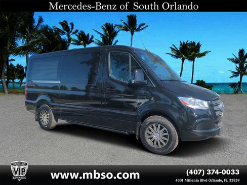 Used 2024 Mercedes-Benz Sprinter 144 Cargo image 1