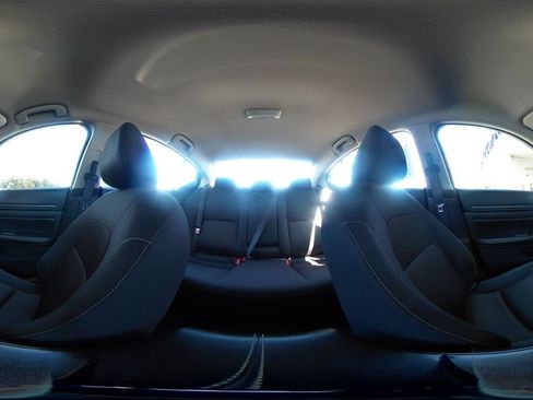 Used 2025 Nissan Altima 2.5 SV FWD image 43