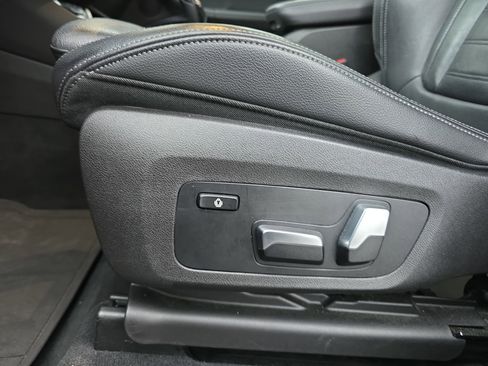 Used 2019 BMW X3 sDrive30i w/ Driving Assistance Package image 29