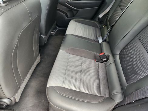 Used 2025 Chevrolet Trax LT FWD image 30