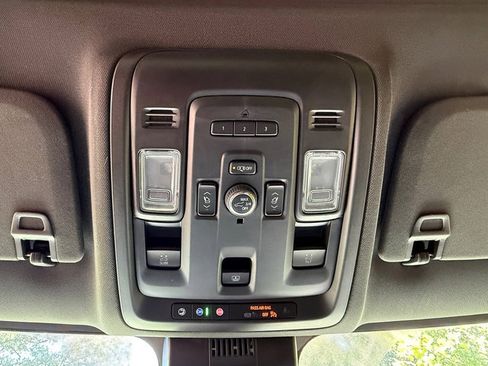 Used 2023 GMC Yukon AT4 w/ AT4 Premium Package AWD/4WD image 38