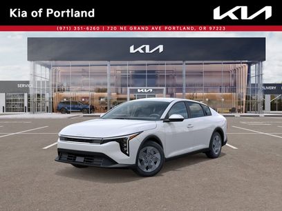 New 2025 Kia K4 LX