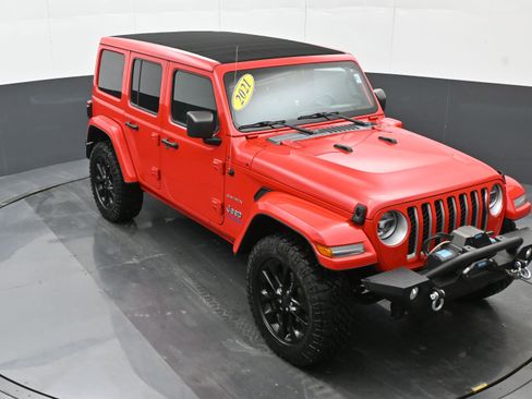 Used 2021 Jeep Wrangler Unlimited Sahara w/ Cold Weather Group image 25