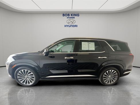 Used 2024 Hyundai Palisade Calligraphy AWD/4WD image 2