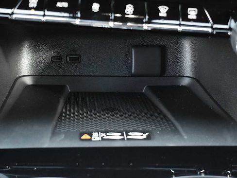 New 2026 Chevrolet Traverse Z71 image 22