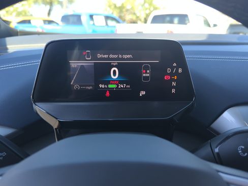 New 2025 Volkswagen ID.4 Pro S image 11