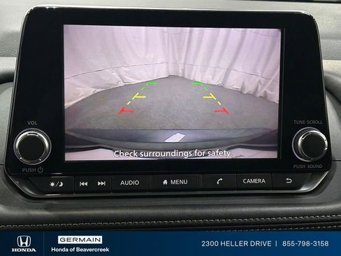 Used 2024 Nissan Rogue SV AWD/4WD image 23