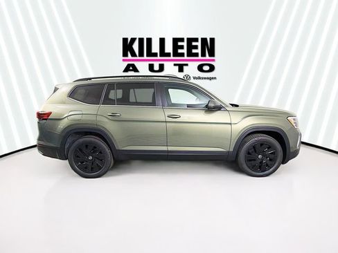 New 2026 Volkswagen Atlas SE FWD image 8