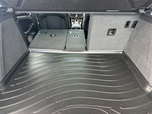 Certified 2024 Porsche Macan S AWD/4WD image 15
