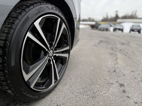 Used 2023 Nissan Sentra SR w/ SR Premium Package image 11