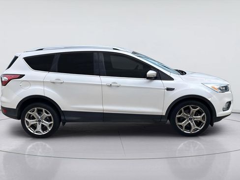 Used 2017 Ford Escape Titanium FWD image 6