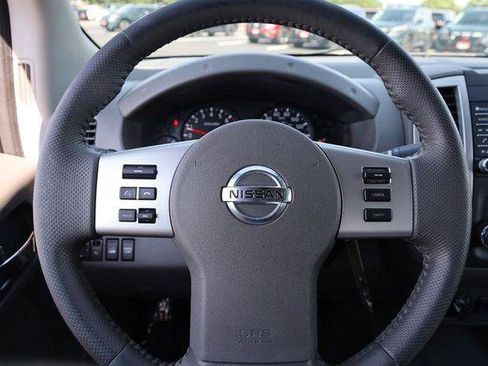 Used 2019 Nissan Frontier SV w/ Value Truck Package AWD/4WD image 10