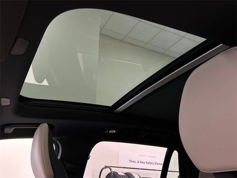 Certified 2025 Volvo XC90 B6 Plus image 20