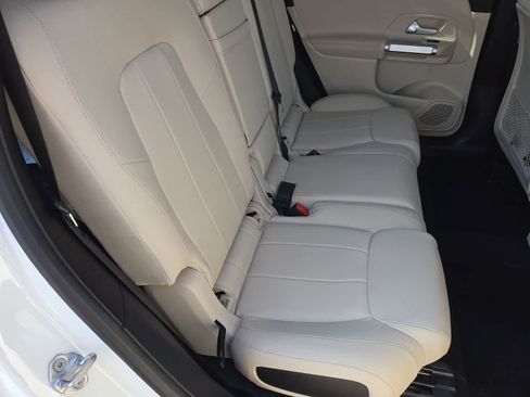 Used 2020 Mercedes-Benz GLB 250 image 21