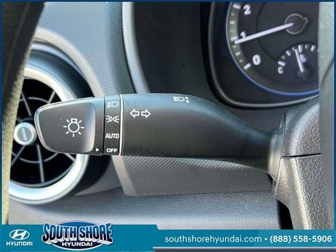 Used 2023 Hyundai Kona SEL image 27