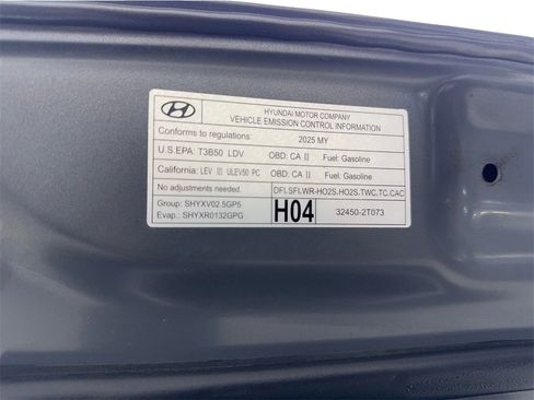 Used 2025 Genesis G70 2.5T image 77