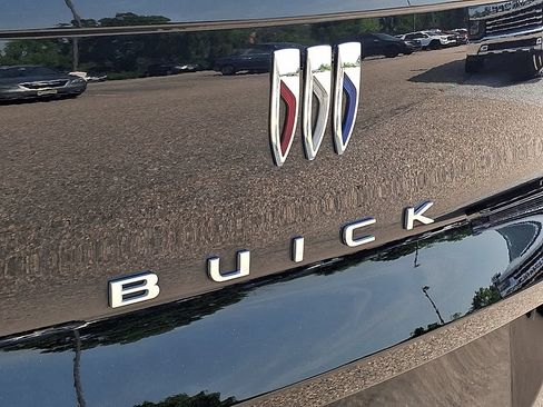 Used 2024 Buick Envista Sport Touring w/ Convenience I Package FWD image 32
