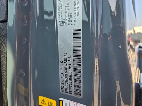 Used 2024 Jeep Wrangler Unlimited Rubicon AWD/4WD image 20