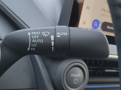 New 2027 Toyota Prius XLE FWD image 28
