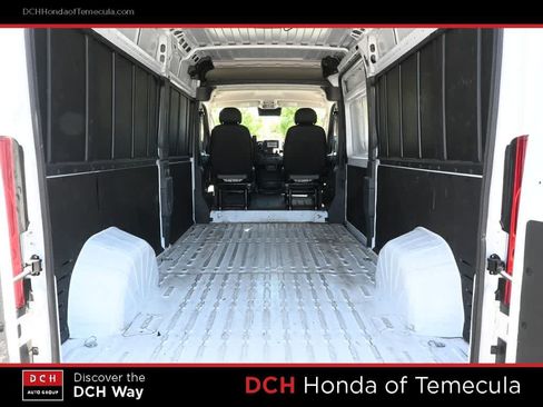 Used 2026 RAM ProMaster 2500 w/ Convenience Group FWD image 22
