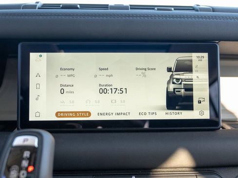 New 2024 Land Rover Defender 110 S image 25