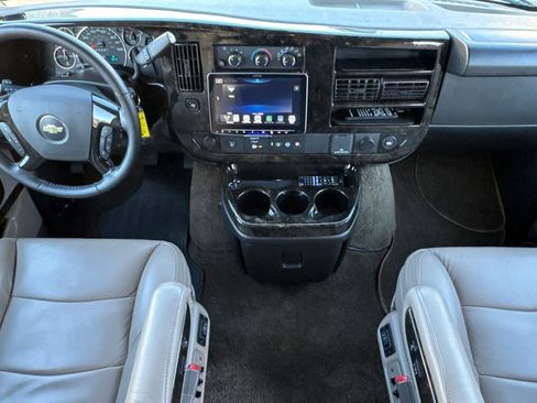 Used 2023 Chevrolet Express 2500 RWD image 15