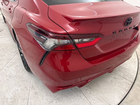 Used 2022 Toyota Camry SE FWD image 24