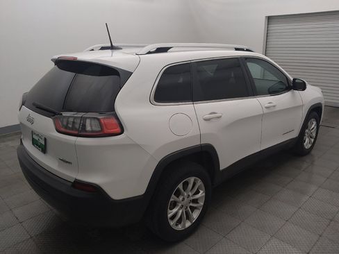 Used 2019 Jeep Cherokee Latitude w/ Popular Appearance Group FWD image 9
