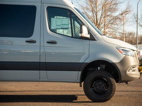 New 2025 Mercedes-Benz Sprinter 2500 image 9