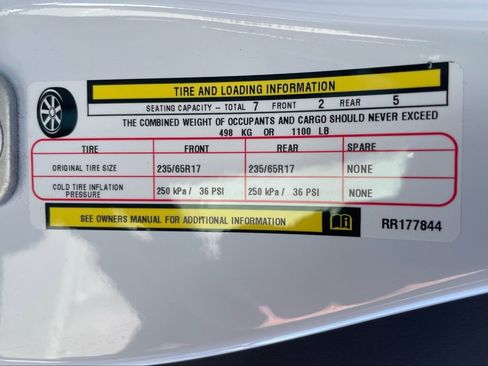 Used 2024 Chrysler Pacifica Select image 47