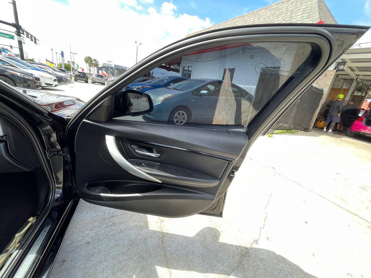 Used 2016 BMW 328i Sedan RWD image 20