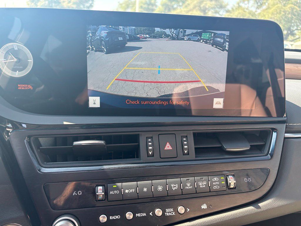 Used 2025 Lexus ES 350 w/ Premium Package FWD image 15