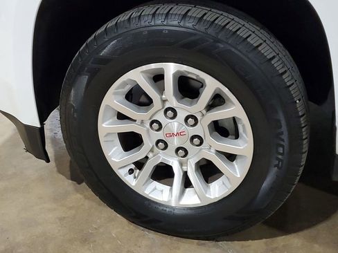 Used 2017 GMC Yukon SLT w/ Open Road Package image 48