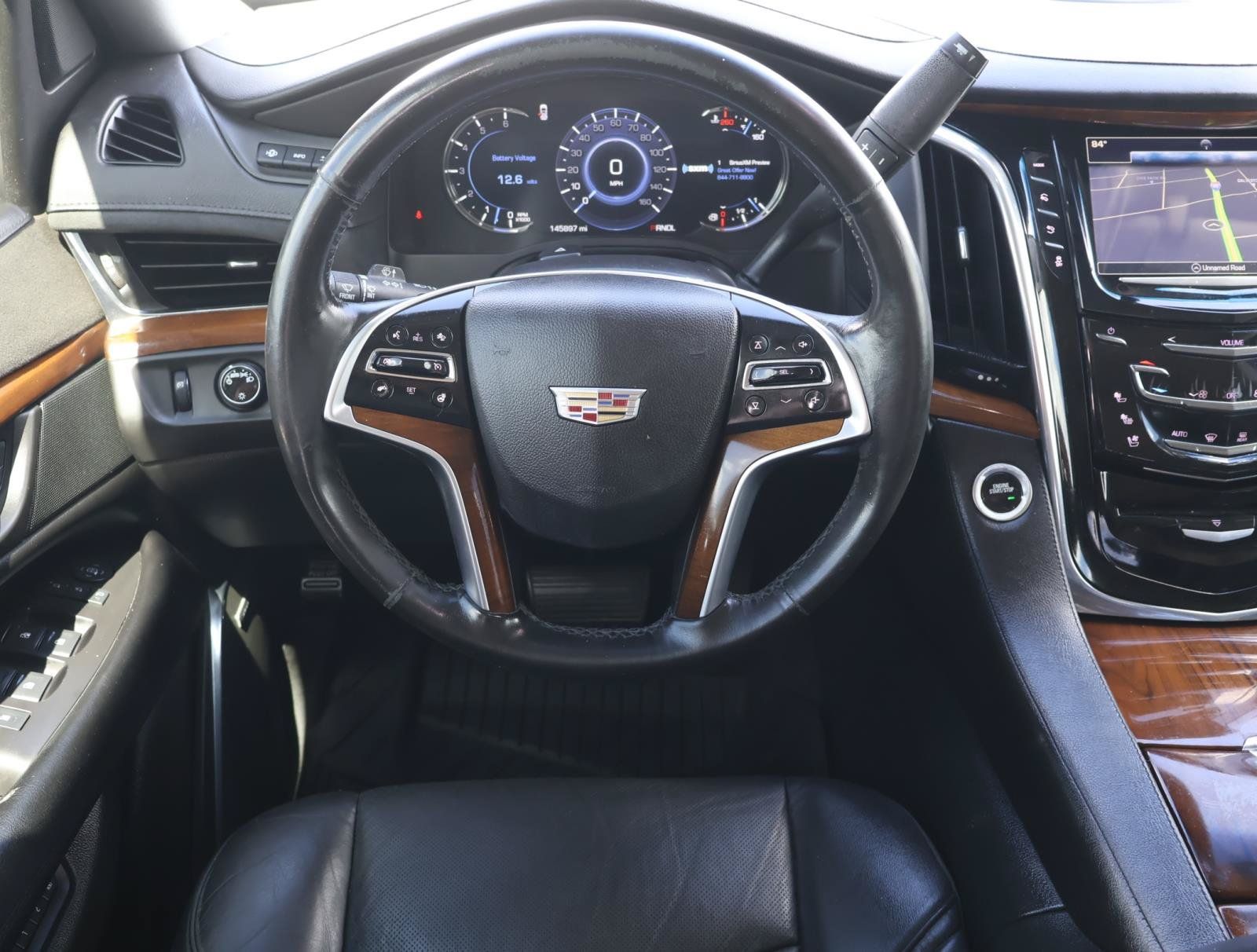 Used 2017 Cadillac Escalade Luxury RWD image 10