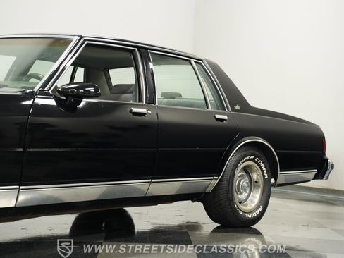 Used 1989 Chevrolet Caprice Classic image 21