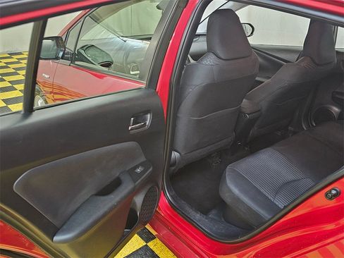 Used 2018 Toyota Prius Three image 15