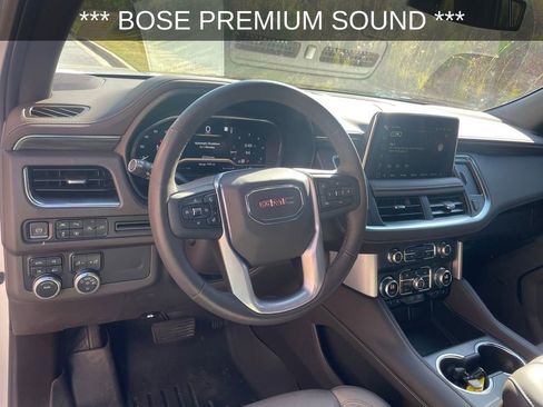 Used 2022 GMC Yukon SLT w/ SLT Luxury Package image 12