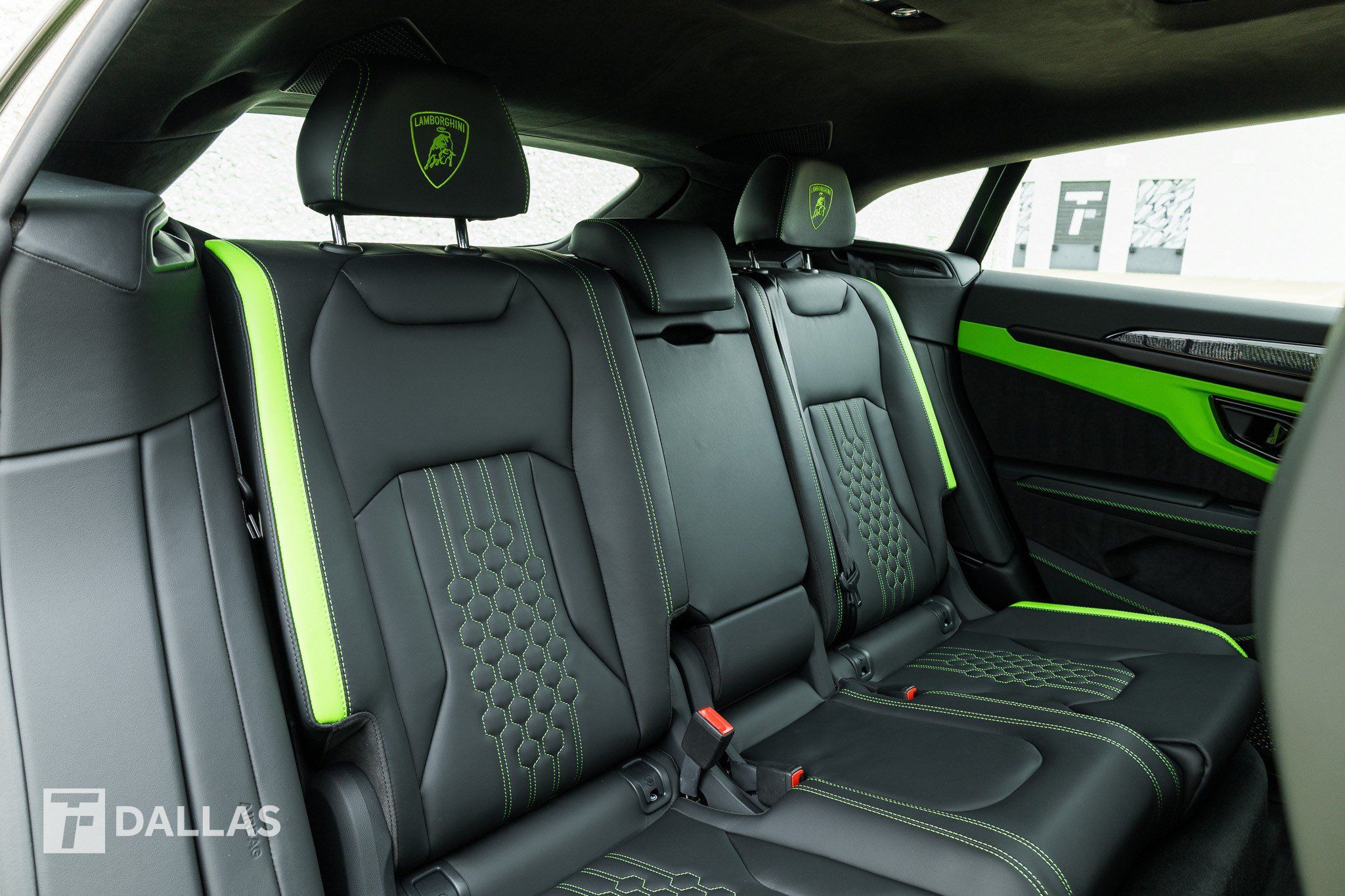 Used 2025 Lamborghini Urus S AWD/4WD image 37